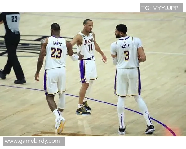 纽约自由与洛杉矶火的激烈对决谁将笑到最后 纽约自由与洛杉矶火的激烈对决谁将笑到最后