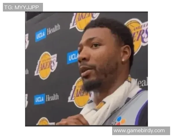 马库斯斯马特：从防守专家到球队核心的华丽转身